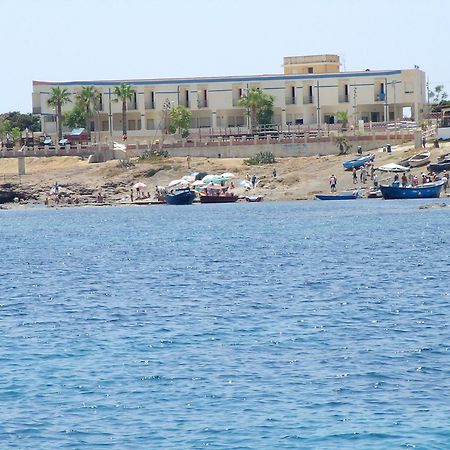 Hotel Vittorio Portopalo Di Capo Passero Екстериор снимка