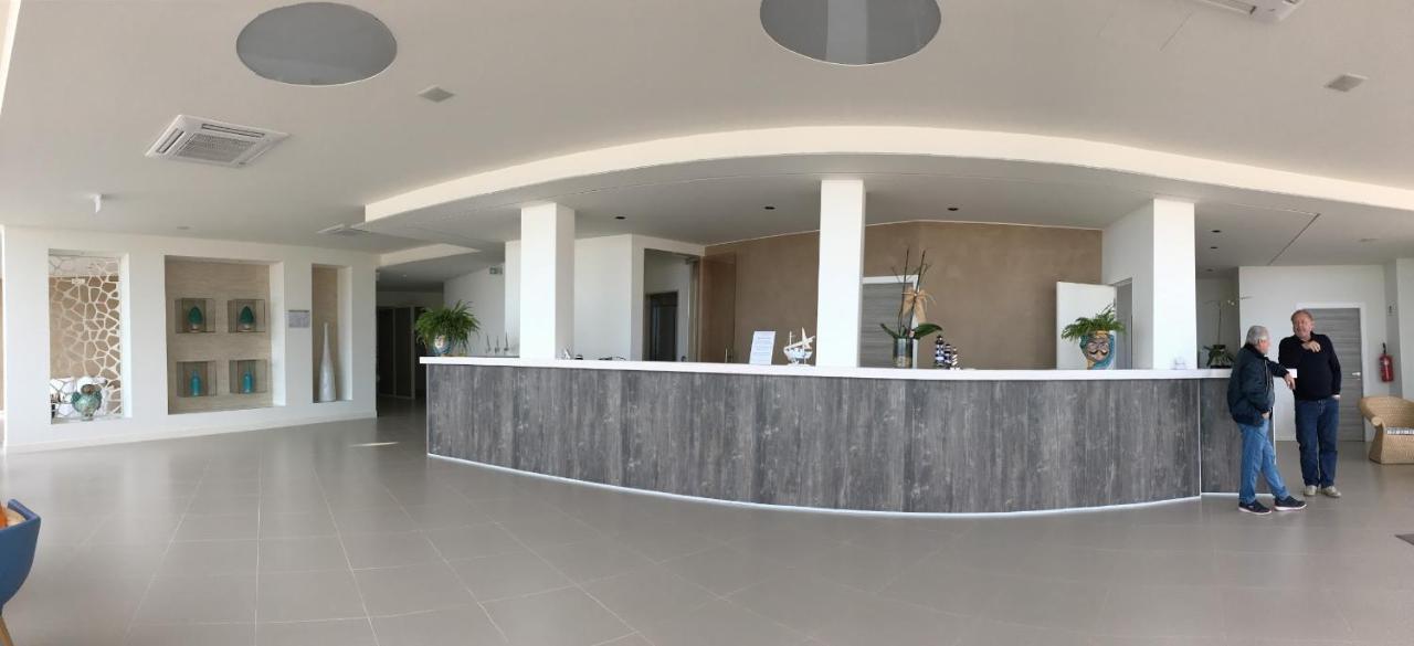 Hotel Vittorio Portopalo Di Capo Passero Екстериор снимка
