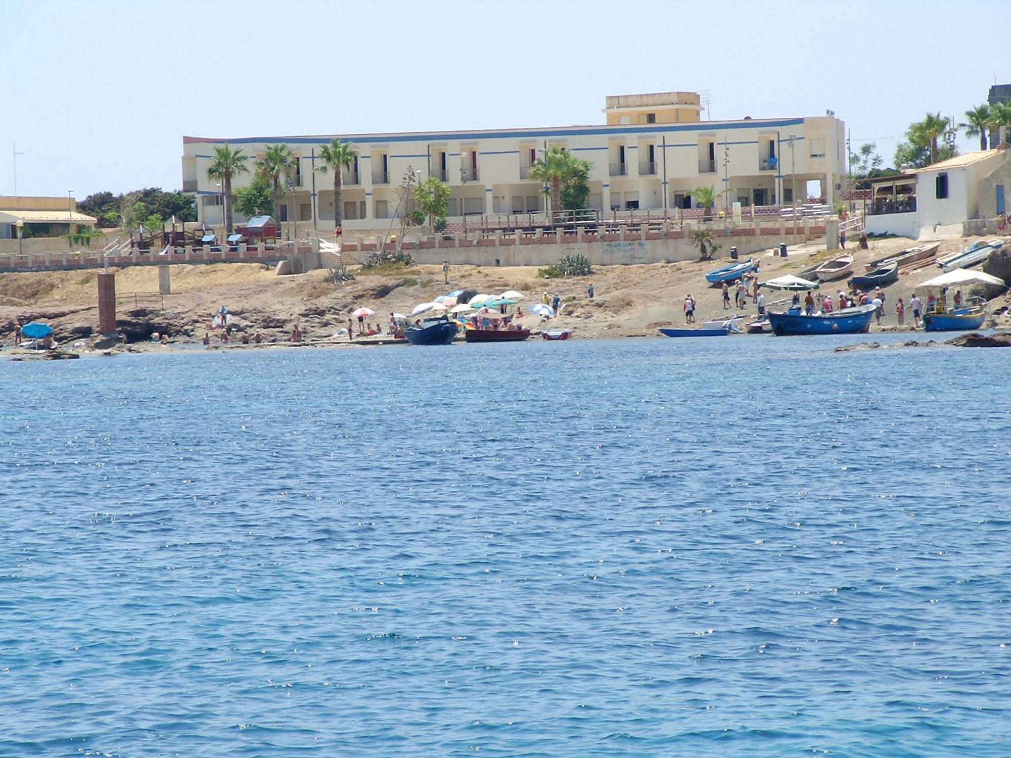 Hotel Vittorio Portopalo Di Capo Passero Екстериор снимка