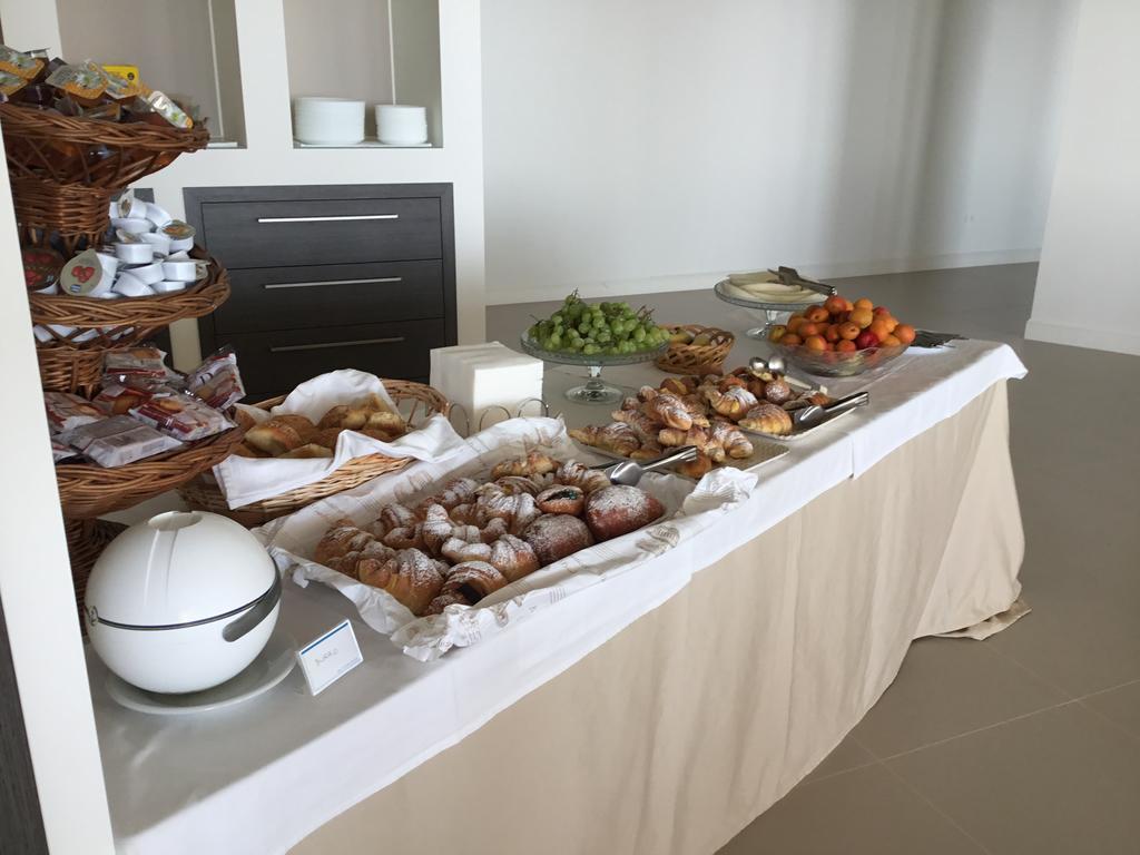 Hotel Vittorio Portopalo Di Capo Passero Екстериор снимка