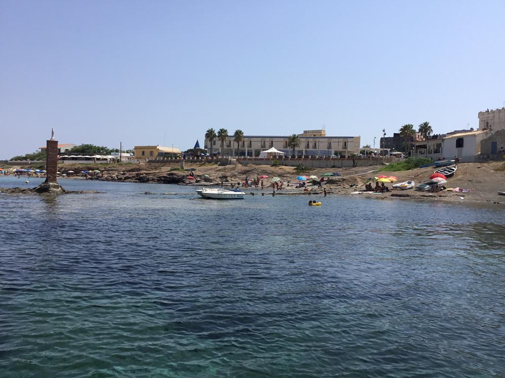 Hotel Vittorio Portopalo Di Capo Passero Екстериор снимка